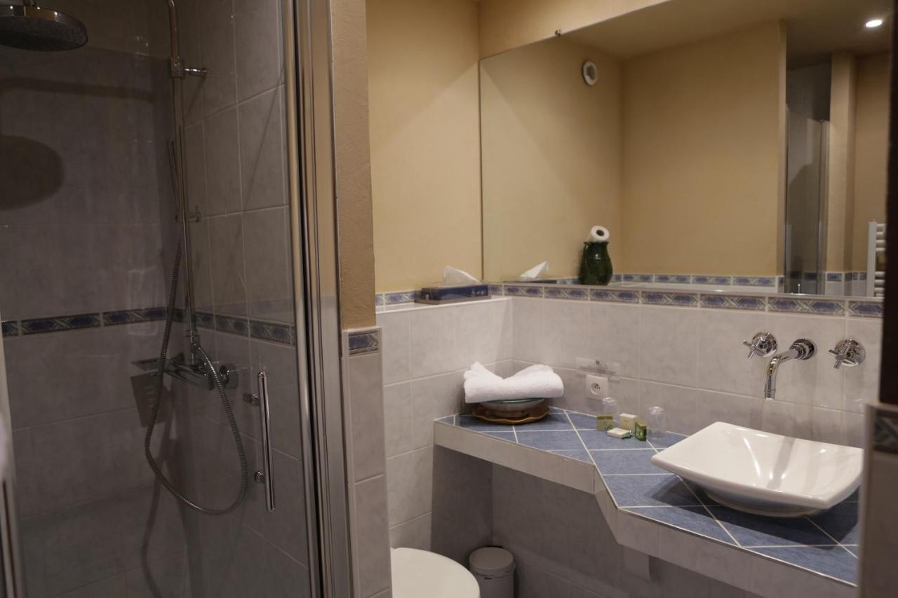 Mur-de-Barrez Logis Auberge Du Barrez מראה חיצוני תמונה