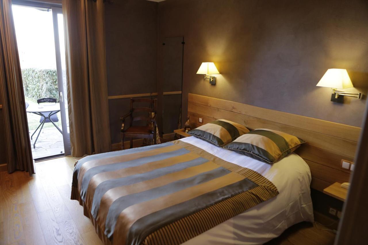 Mur-de-Barrez Logis Auberge Du Barrez מראה חיצוני תמונה